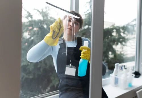 Nettoyage de vitres intérieures et extérieures à Matigny